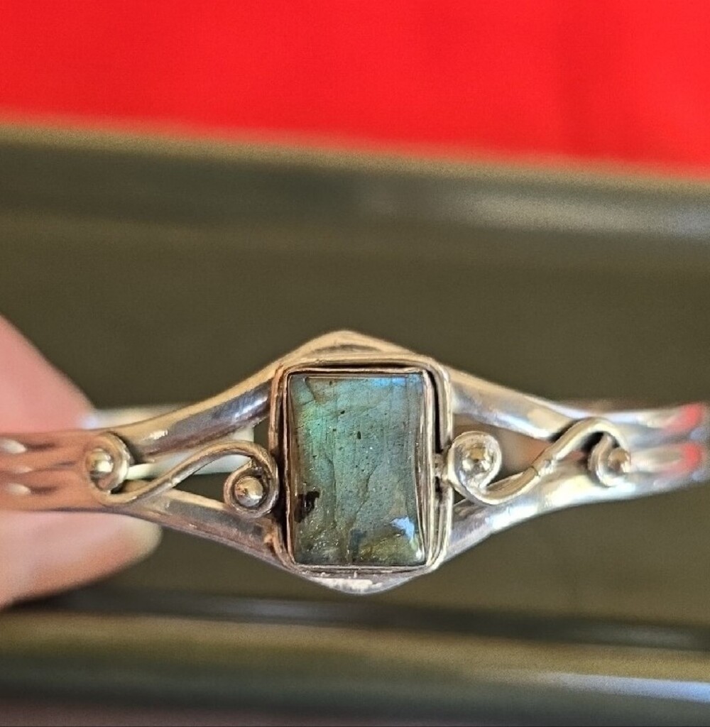 Boho Artisan Sterling Silver 925 Labradorite Cuff Bracelet - Picture 6 of 16